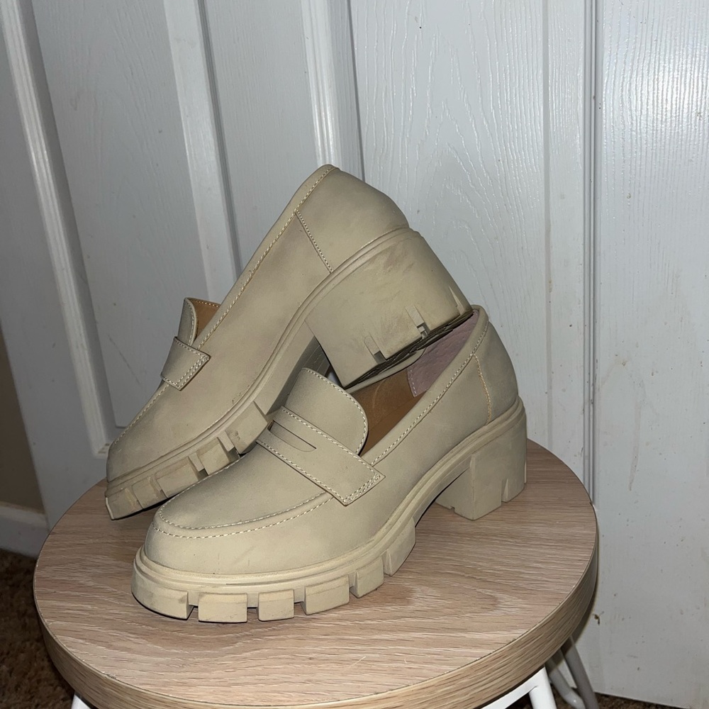 Sincerely Jules Cream Clogs - Picture 2 of 7